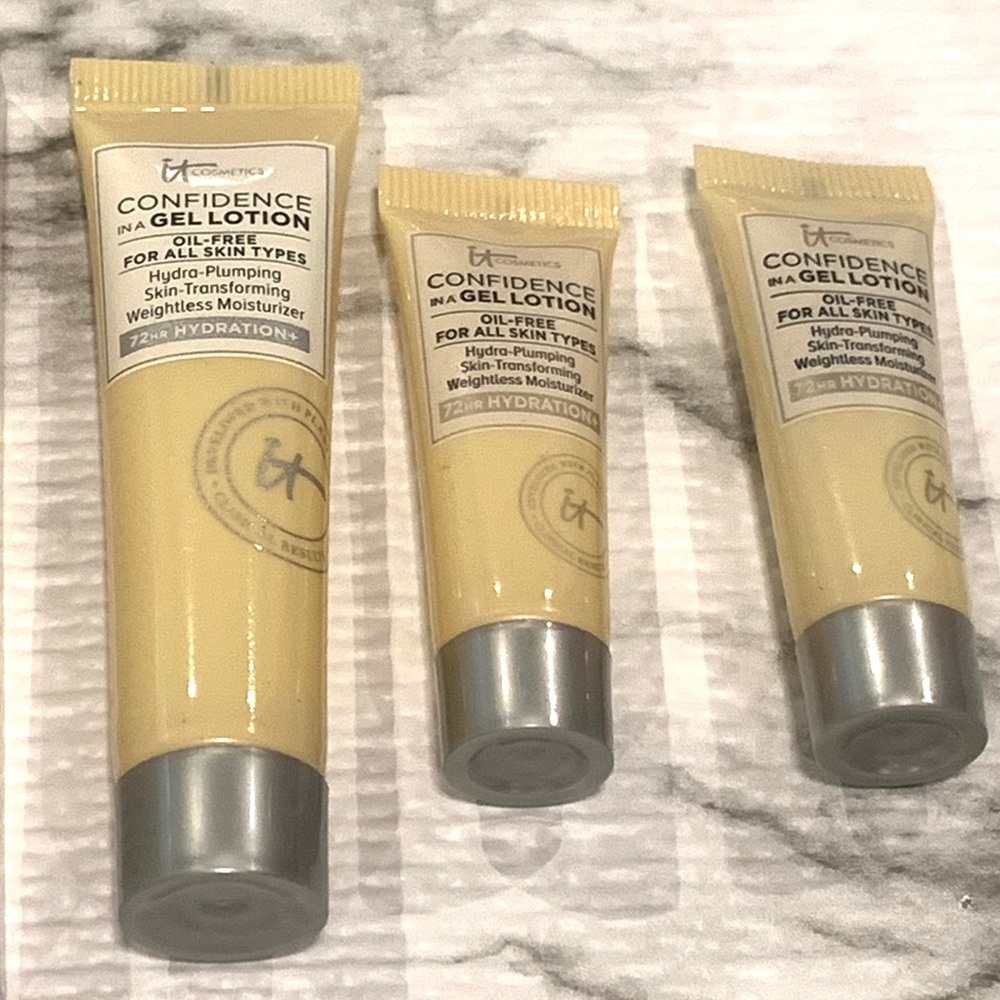 4/$25 IT Cosmetics Confidence in a Gel Lotion x3